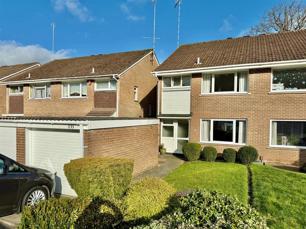 Holmwood Avenue, Plymouth PL9 3 bed semi-detached house - £275,000