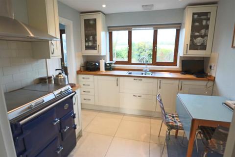 4 bedroom detached house for sale, Brooke Road, Braunston LE15