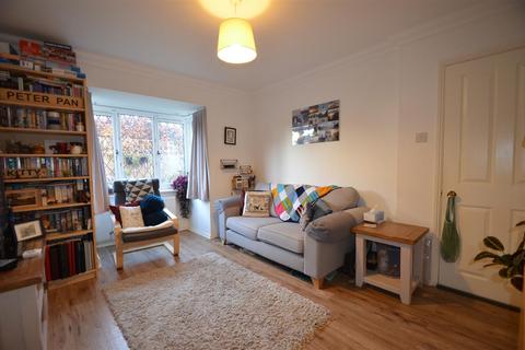 57 Astral Close, Lower Stondon, Henlow, SG16 6EL