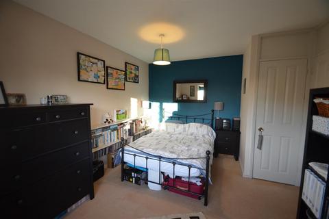 57 Astral Close, Lower Stondon, Henlow, SG16 6EL