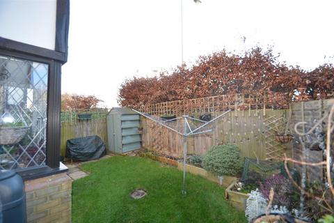 57 Astral Close, Lower Stondon, Henlow, SG16 6EL