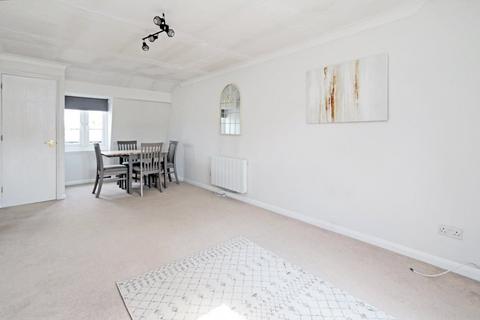 1 bedroom flat for sale, Lysander Gardens, Surbiton KT6