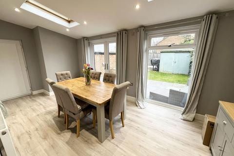 84 Arlescote Road, Solihull, B92 9HY