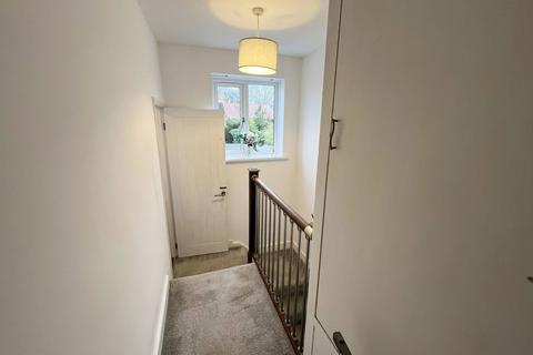 84 Arlescote Road, Solihull, B92 9HY
