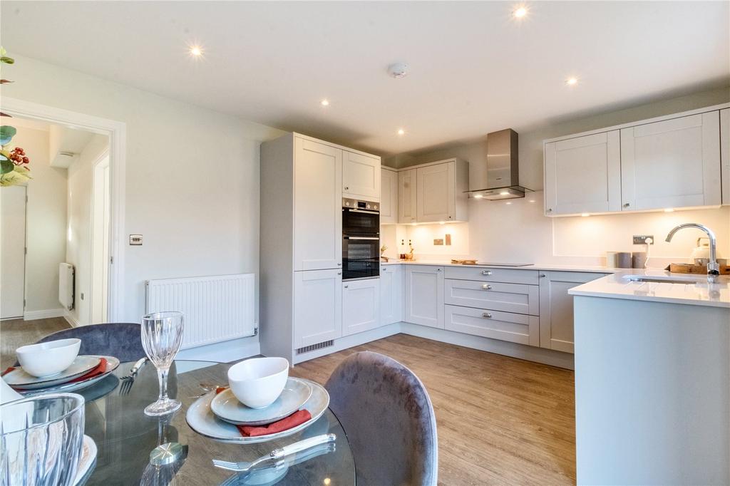 Kitchen/Dining Area