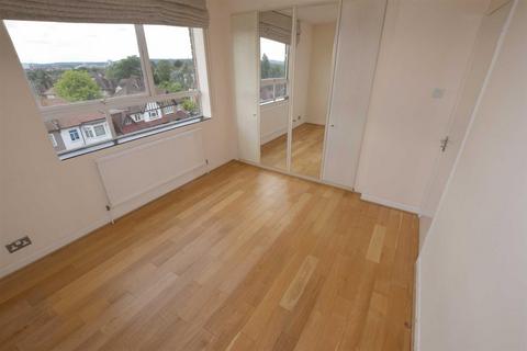 2 bedroom flat for sale, Station Road, Hendon