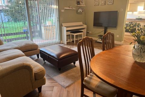 56 Buckingham Avenue, Perivale, Greenford, UB6 7RB