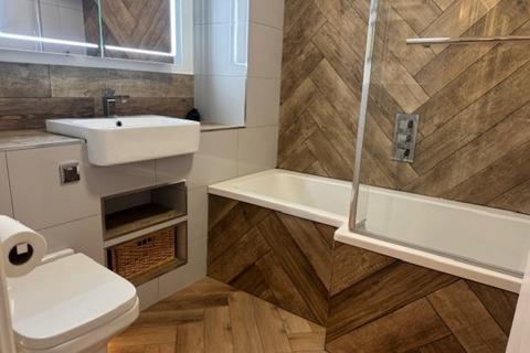 56 Buckingham Avenue, Perivale, Greenford, UB6 7RB