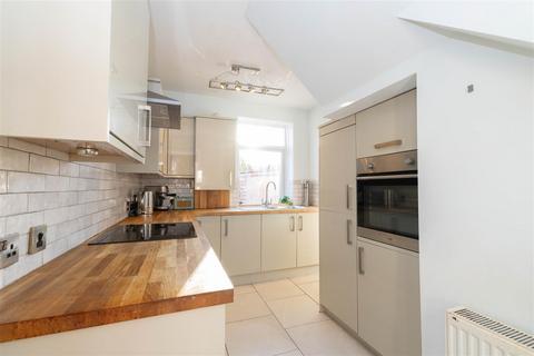 3 bedroom house for sale, Park Avenue, Gosforth, Newcastle Upon Tyne