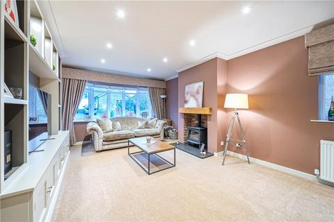 4 bedroom detached house for sale, Wharfe Bank, Collingham, Wetherby, West Yorkshire