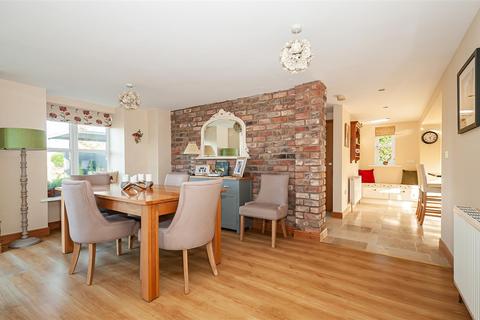 3 bedroom cottage for sale, Foston-On-The-Wolds, Driffield YO25 8BJ