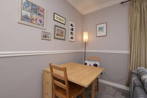 4 Broomhouse Path, Edinburgh, EH11 3UL