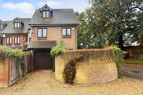 Oliver Rise, Alton, Hampshire
