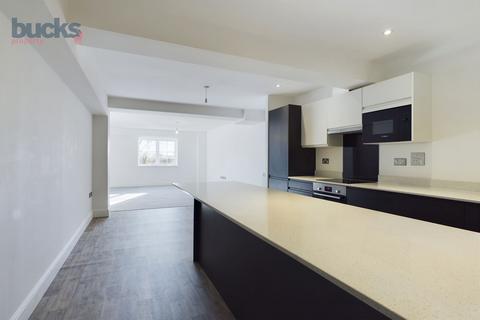 2 bedroom apartment for sale, Wycombe Road, Saunderton, High Wycombe, Buckinghamshire, HP14 4EA