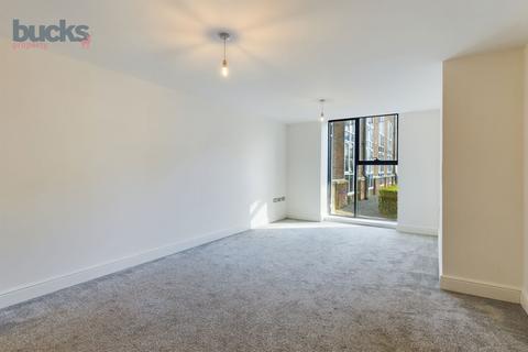 2 bedroom apartment for sale, Wycombe Road, Saunderton, High Wycombe, Buckinghamshire, HP14 4EA