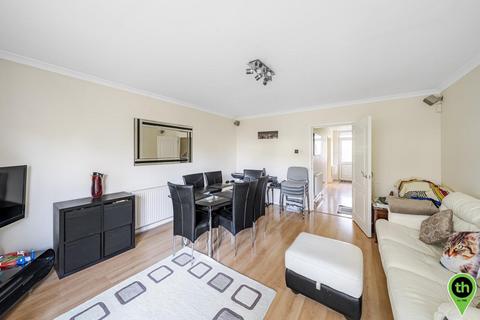 3 bedroom semi-detached house for sale, Cranmer Road, Edgware