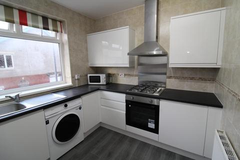 2 bedroom flat to rent, Blakiston Street, Fleetwood FY7