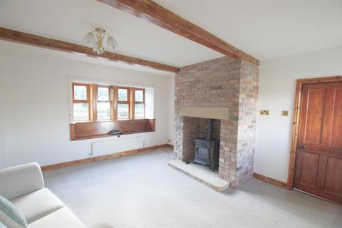 3 bedroom character property to rent, Stainland Dean,