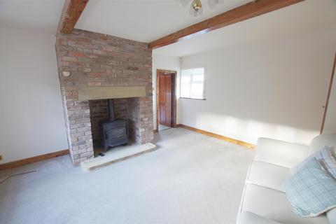 3 bedroom character property to rent, Stainland Dean,