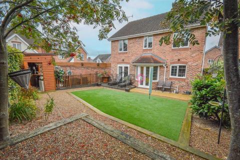 Morton Gardens, Halfway, Sheffield, S20