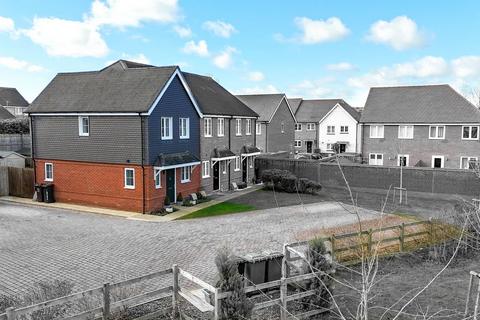 7 Mill Mead, Overton, Basingstoke, RG25 3FD
