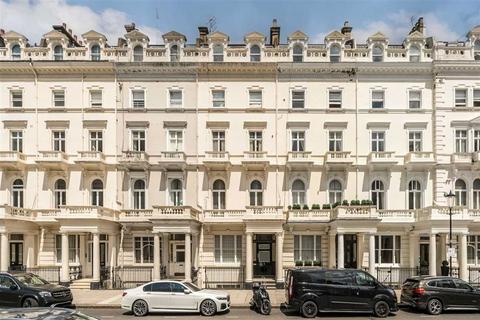 Queen's Gate Terrace, London SW7