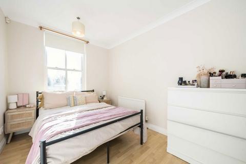 1 bedroom flat to rent, Clapham Park Road, London SW4