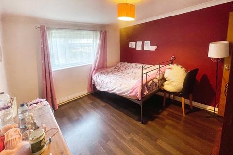 1 bedroom apartment for sale, Little Cattins, Harlow, Essex