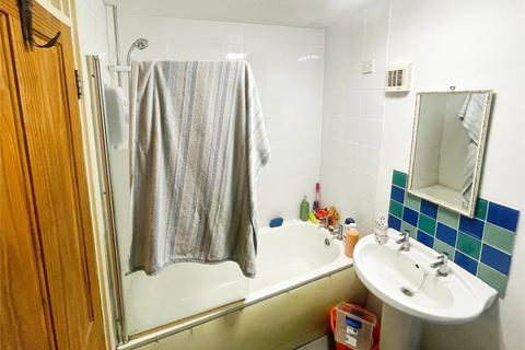 1 bedroom apartment for sale, Little Cattins, Harlow, Essex