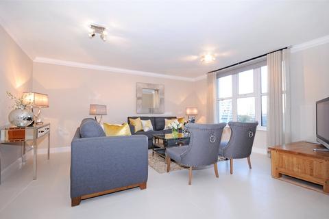 3 bedroom apartment to rent, St Johns Wood Park, London, NW8