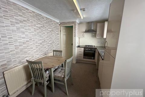 3 bedroom terraced house for sale, Dinam Park Avenue, Ton Pentre - Ton Pentre
