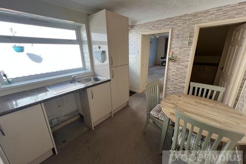 3 bedroom terraced house for sale, Dinam Park Avenue, Ton Pentre - Ton Pentre