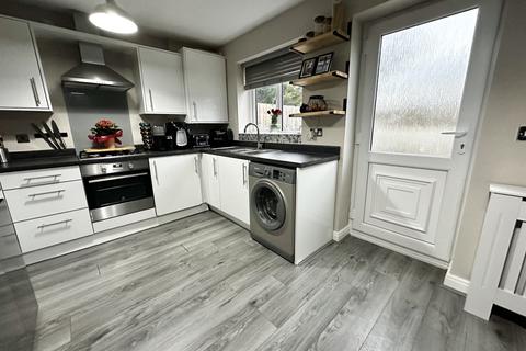 2 bedroom end of terrace house for sale, Bishops Close, Poulton-Le-Fylde FY6