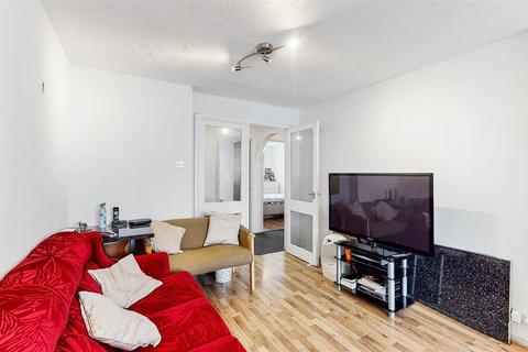 2 bedroom flat for sale, Conifer Way, Wembley