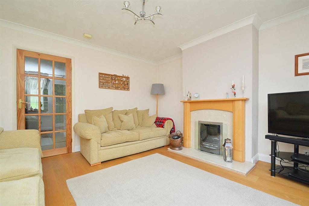 Resized Lounge2.jpg