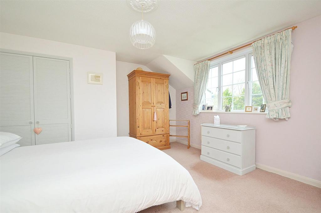 Resized Bed1a.jpg