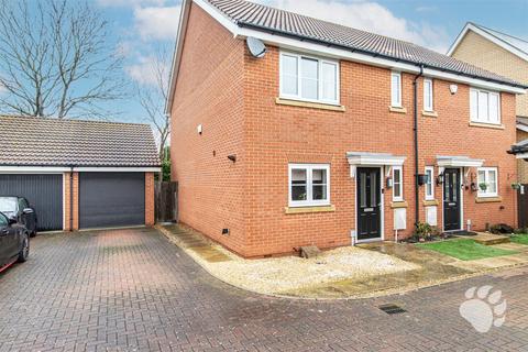 3 bedroom semi-detached house for sale, Montague Side, Basildon SS14