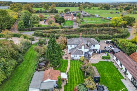 2 bedroom semi-detached house for sale, Coxtie Green Road, Pilgrims Hatch, Brentwood