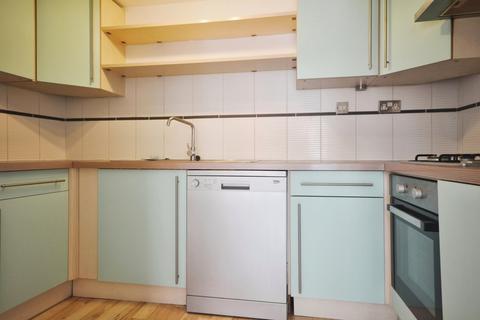 2 bedroom flat for sale, Western Gardens, Brentwood