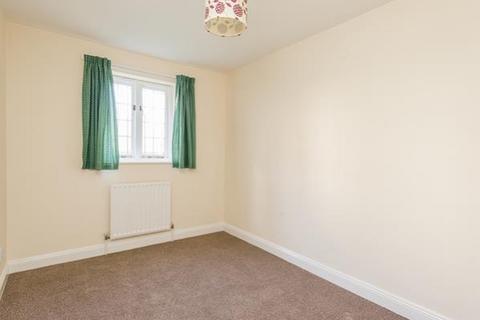 2 bedroom ground floor flat to rent, Lovelace Square, Banbury Road, Oxford, OX2