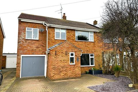 4 bedroom semi-detached house for sale, Deer Park Road, Peterborough PE6