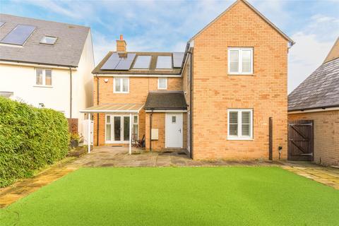 4 bedroom detached house to rent, Trafalgar Drive, Brooklands, Milton Keynes, Buckinghamshire, MK10