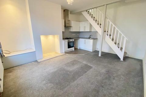 1 bedroom terraced house to rent, George Street, Brighouse