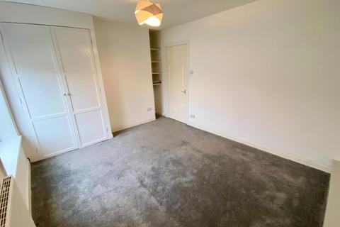 1 bedroom terraced house to rent, George Street, Brighouse