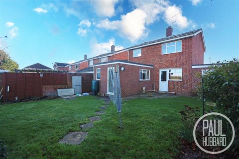 3 bedroom detached house for sale, Pinewood Gardens, North Cove, Beccles, NR34