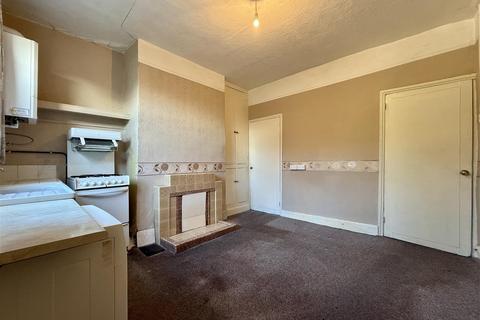 3 bedroom terraced house for sale, St Thomas Street, Brampton, Chesterfield