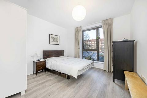 3 bedroom flat for sale, Frampton Park Road, London E9