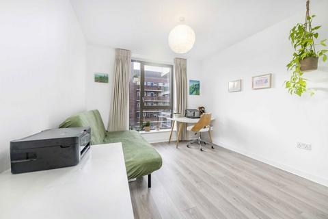 3 bedroom flat for sale, Frampton Park Road, London E9