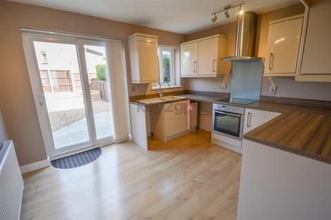 43 Batesquire, Sothall, Sheffield, S20 2GS