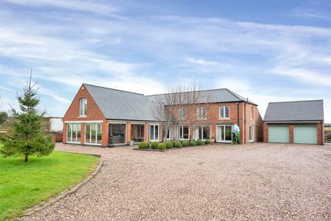 5 bedroom detached house for sale, Croft Road, Thurlaston, Leicester